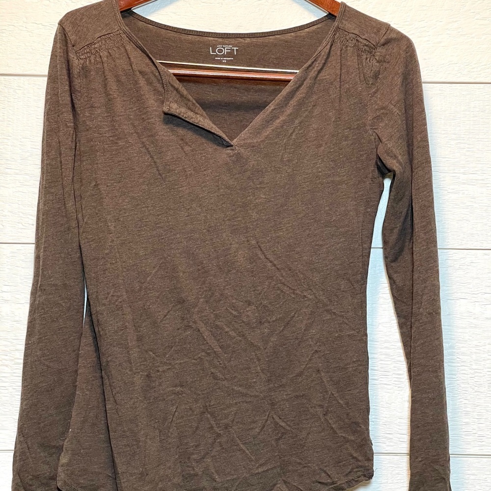 L/S v-neck Top